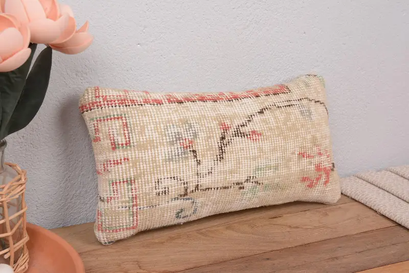 Bej & Kahverengi İşlemeli Kırlent, Çok Yönlü Dikdörtgen Yastık