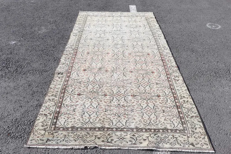 Vintage Halı, Alan 4.5x8.6 ft Türk Halısı, Beyaz Kahverengi Katı Yün Halı - 1