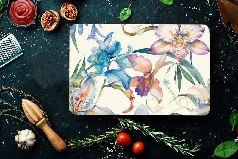 花柄ガラスまな板、春をイメージしたキッチンエッセンシャル