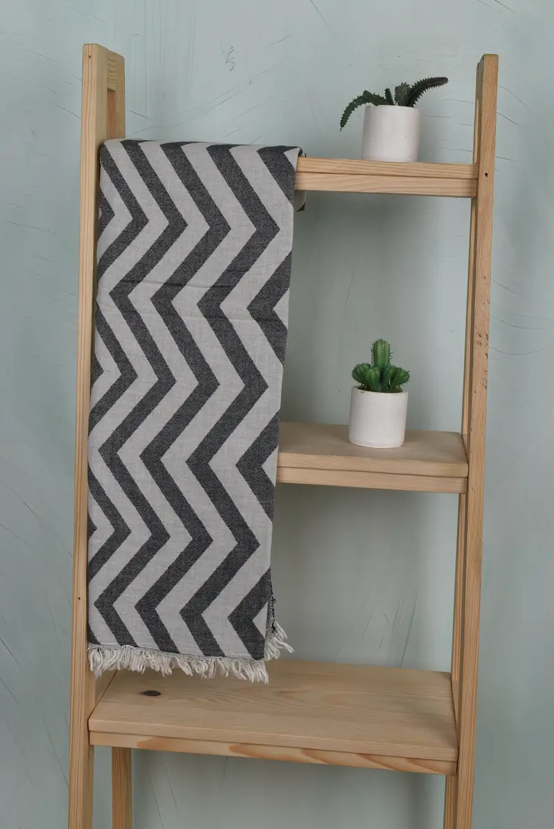 Lightweight Turkish towel for beach, Bridesmaid Gift Towel, Turkish hand towel, Gift Towel, 70x40 Cotton Zigzag Design Towel, Hammam towel - 8