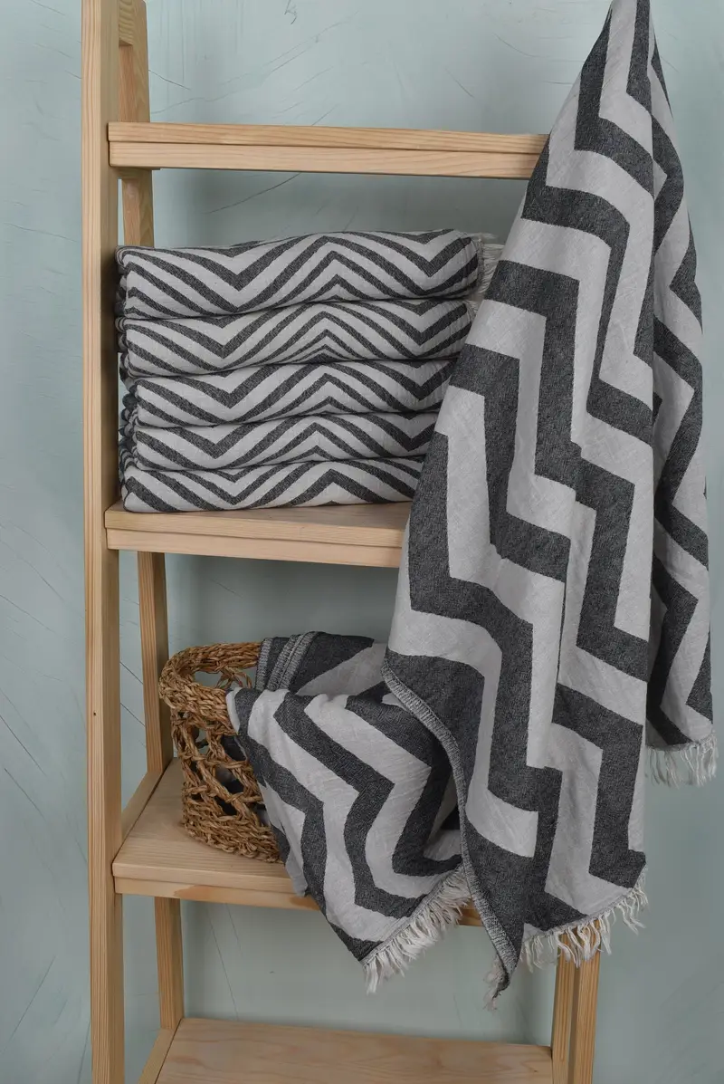 Lightweight Turkish towel for beach, Bridesmaid Gift Towel, Turkish hand towel, Gift Towel, 70x40 Cotton Zigzag Design Towel, Hammam towel - 3