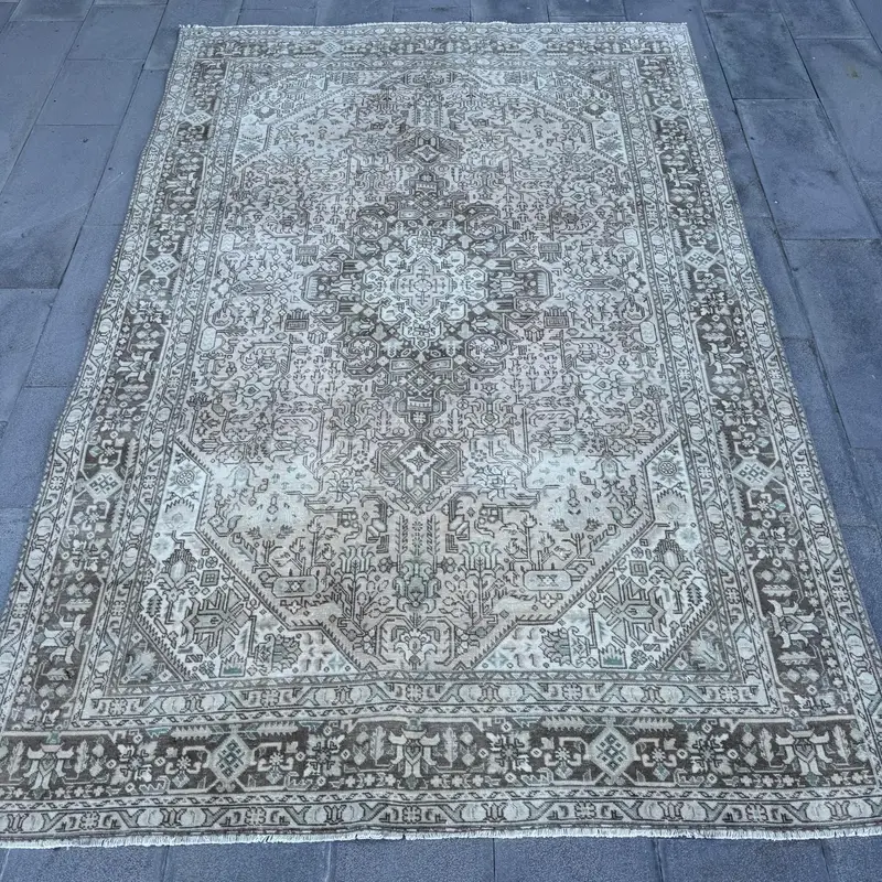 Vintage Rug, 6.2x9.4 ft Large Rug, Gray White Oushak Wool Rug - 1