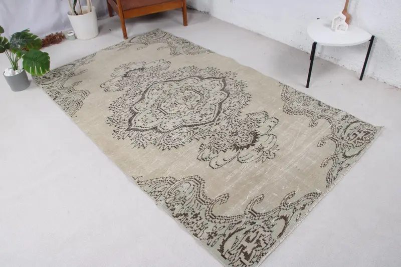 Vintage Turkish Oushak Rug 4.3x7.7 ft, Gray Area Floral Wool Rug - 1