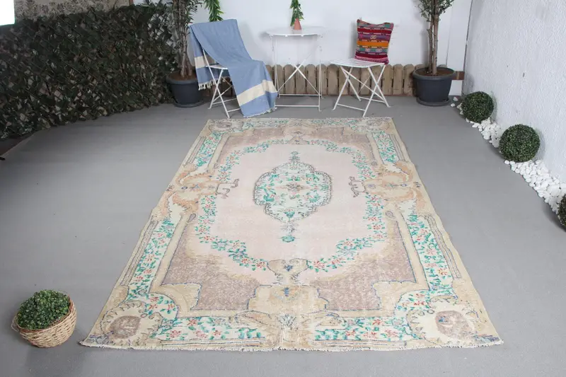 Vintage türkischer Oushak-Teppich 5,4 x 8,8 Fuß, brauner großer Tarn-Wollteppich - 1
