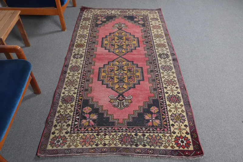 Kırmızı Oryantal Halı, Mavi Desenli 3,7x7 ft