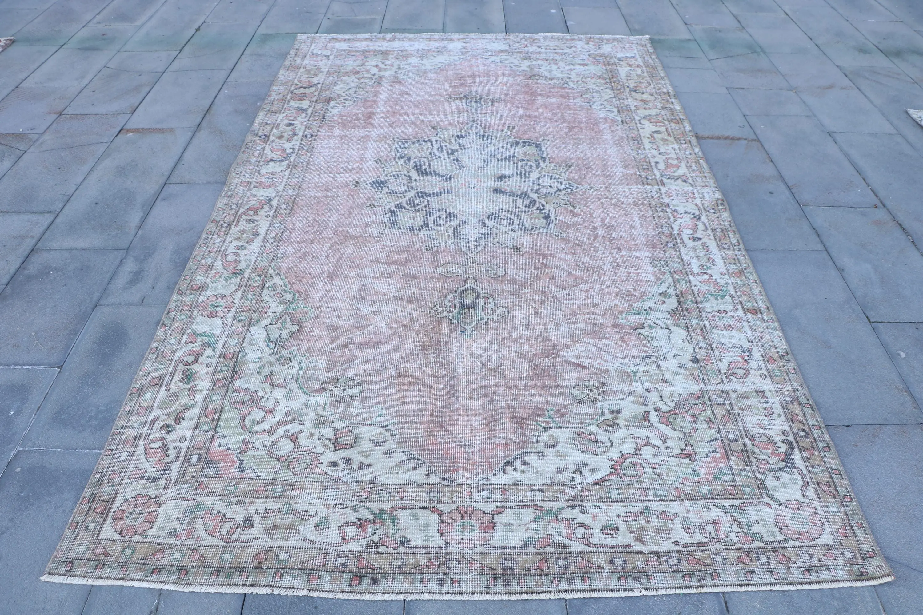 Türkischer Vintage Teppich, 5,4x9,1 ft großer Teppich, rosa Ikat-Teppich - 1
