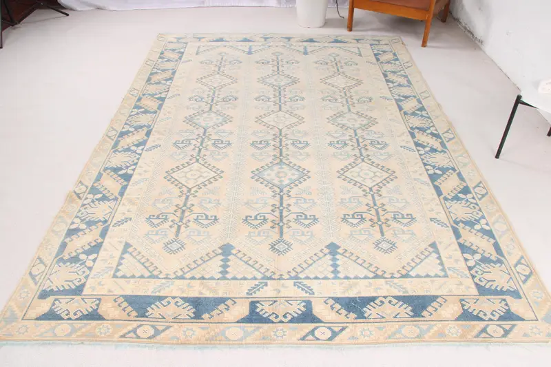 Handmade Beige & Blue Rug, 0.5x9.1 ft Camouflage Design
