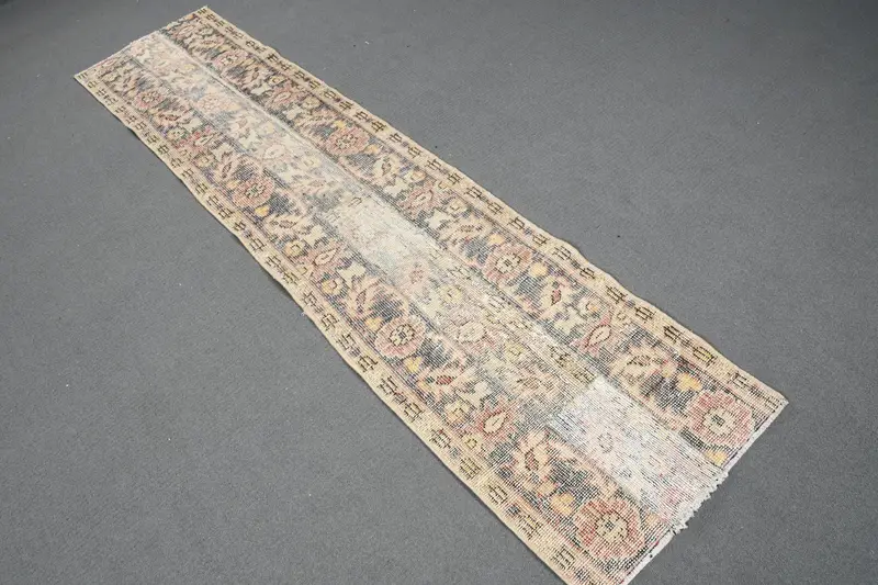 Türkischer Vintage-Läuferteppich 1,8x8,1 Fuß, braun-roter abstrakter Teppich - 1