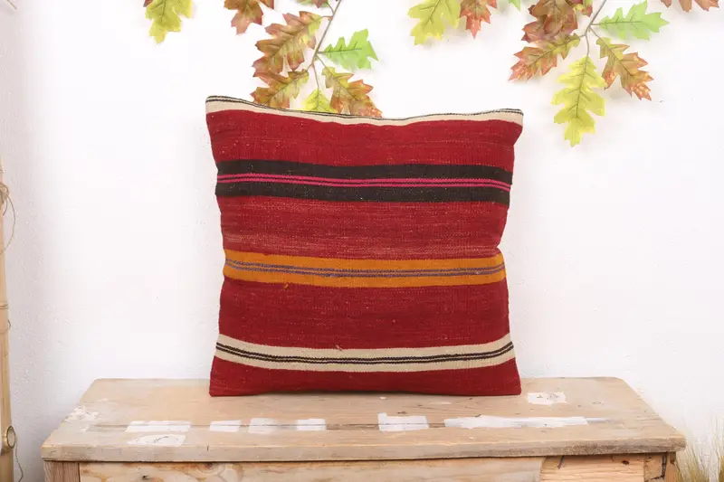 Kırmızı & Bej Çizgili Kırlent, İşlemeli Vintage Keten Yastık