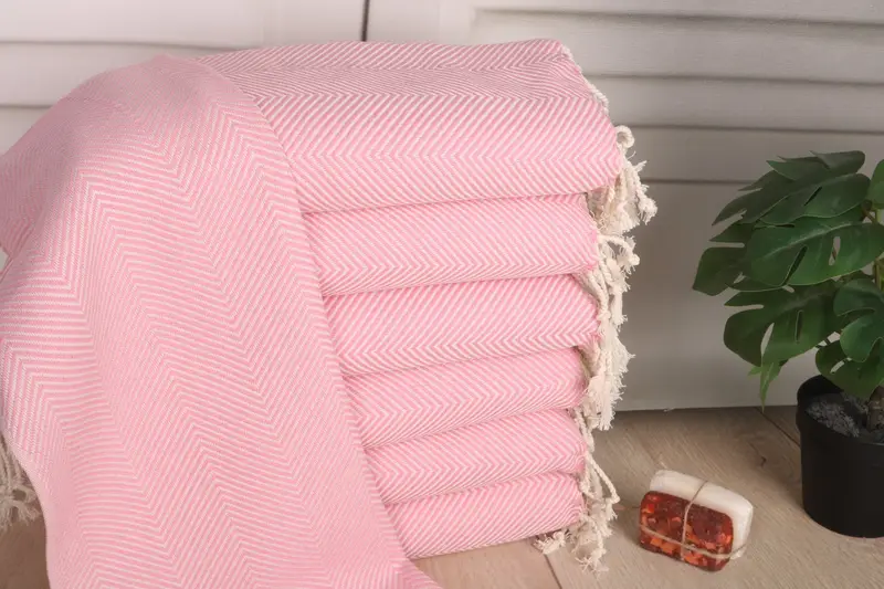 Kitchen Towel Pink Cotton Herringbone Hand Towel, 20x40 Inches