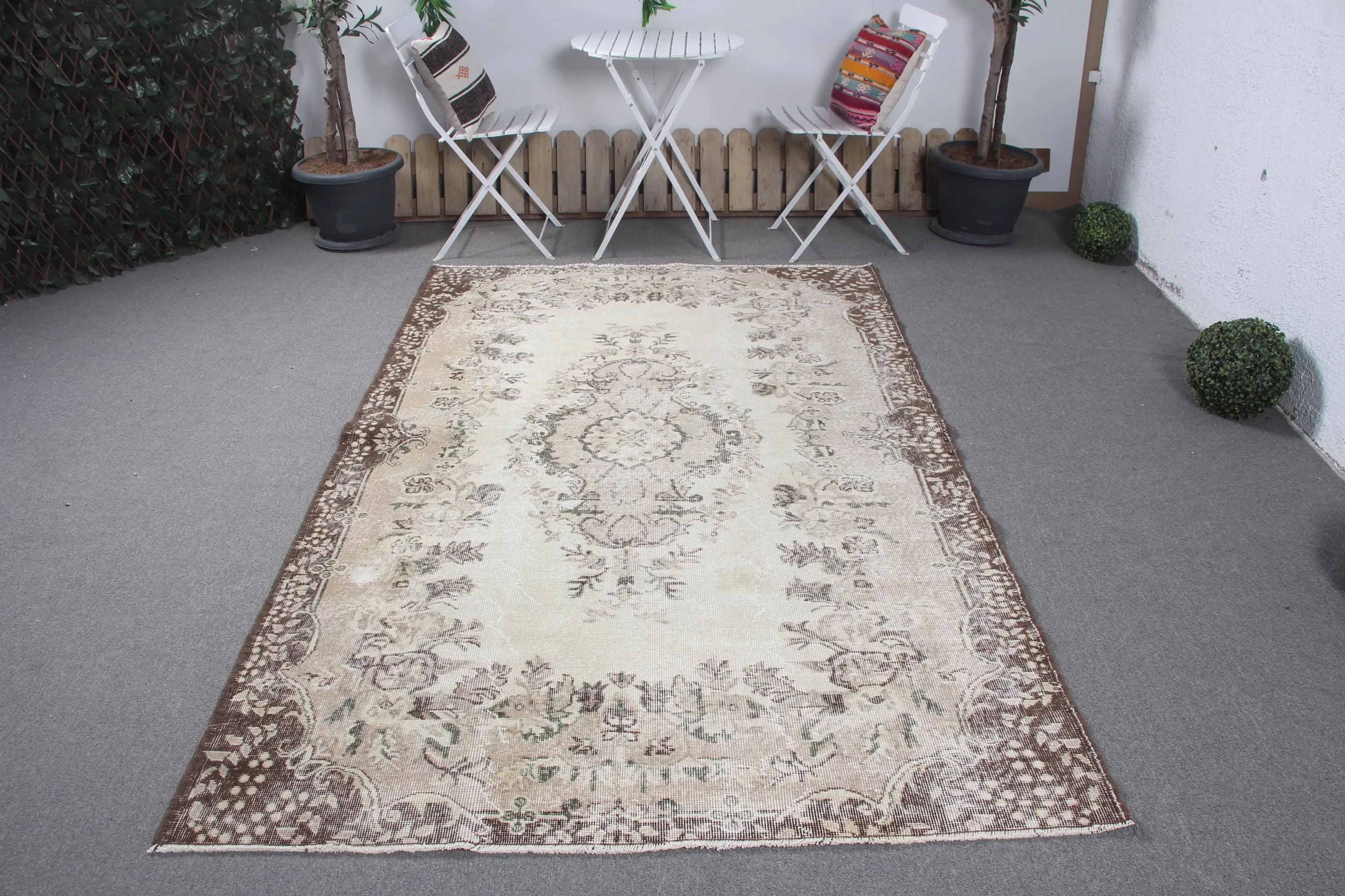 5,1x8,1 ft Bej ve Kahverengi Halı, Hayvan Baskı Tasarımlı - 1