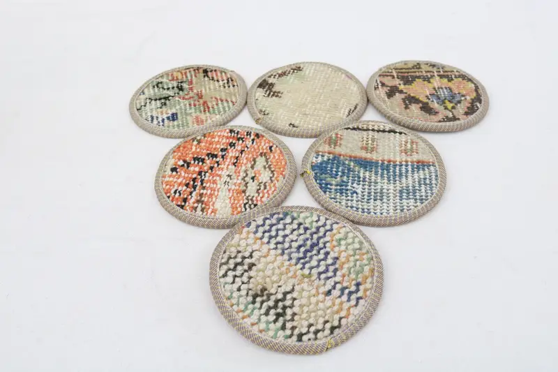 ボヘミアンラウンドコースター、ベージュとブラウンの滑り止めコーヒーパッド