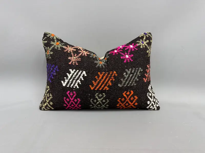 Almohada de lanzamiento Kilim turco tejida a mano, almohada decorativa de 16x24 pulgadas