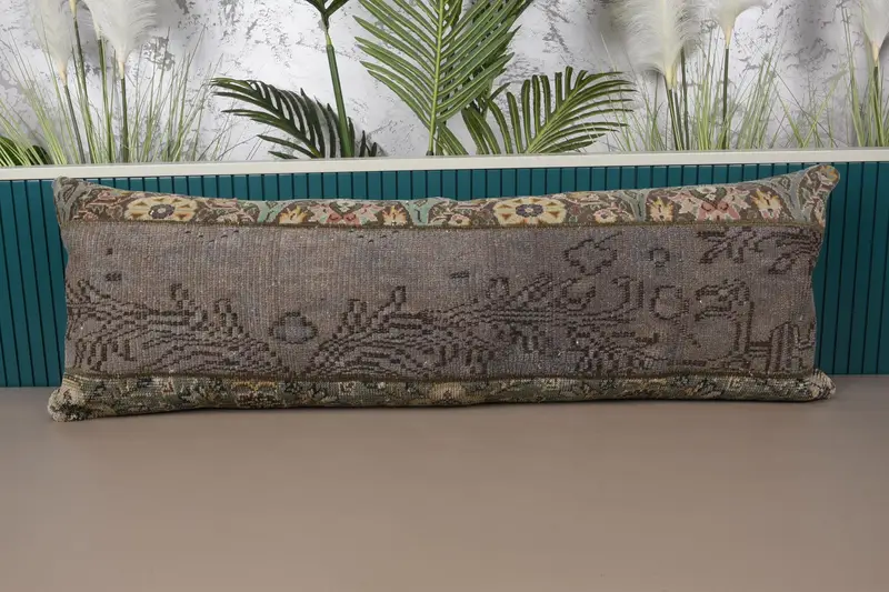 Graues und beiges Patchwork-Wurfkissen, handgefertigtes besticktes Kissen