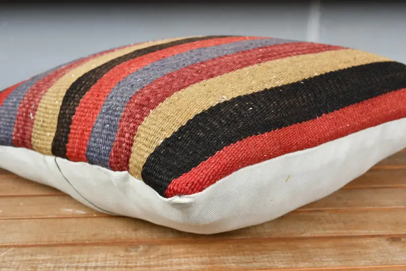 18x18 Red Cushion Cover, Ethnical Kilim Rug Pillow, Gift Pillow, Home Decor Pillow, Ethnic Pillow Case, Pillow Cover, Accent Throw Cushion - 3