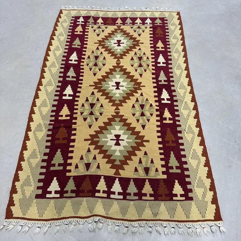 イエローモロッコラグ、3.5x5.6フィート、パープルアクセント付き