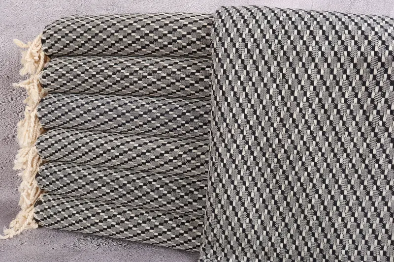 Unique Wedding Gift, Lightweight Turkish towel, Quick-dry towel, Personalized Wedding Gift For Couple, 68x40 Cotton Geometric Towel, Sand-free towel - 1
