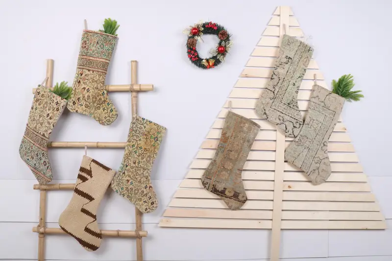 Patrón de adornos navideños festivos, calcetín navideño de 22 pulgadas de ancho