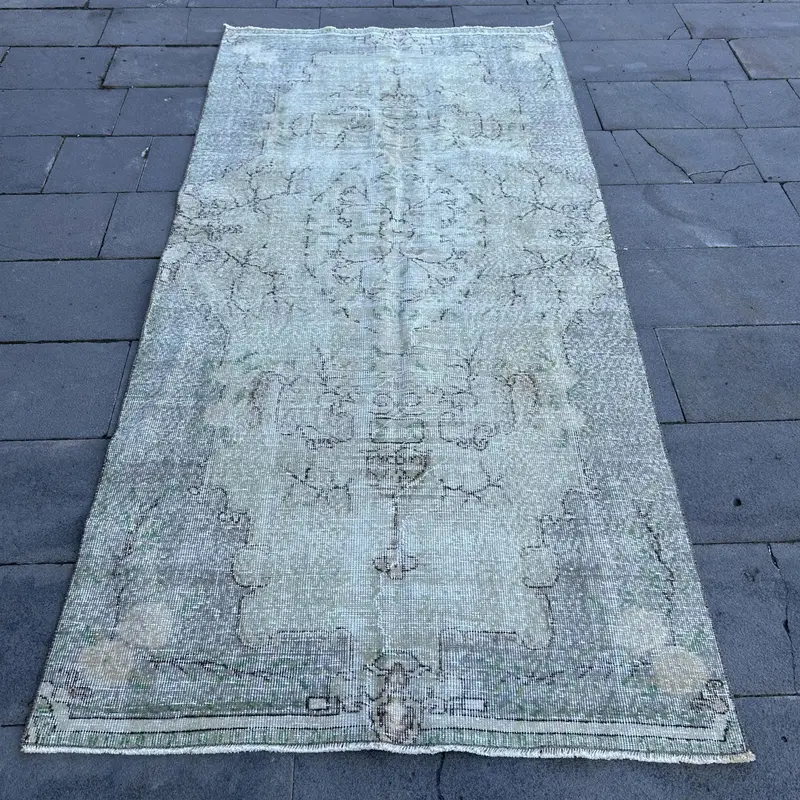 Eleganter beige-grüner Teppich, 3,9 x 8,5 Fuß, gestreiftes geometrisches Design