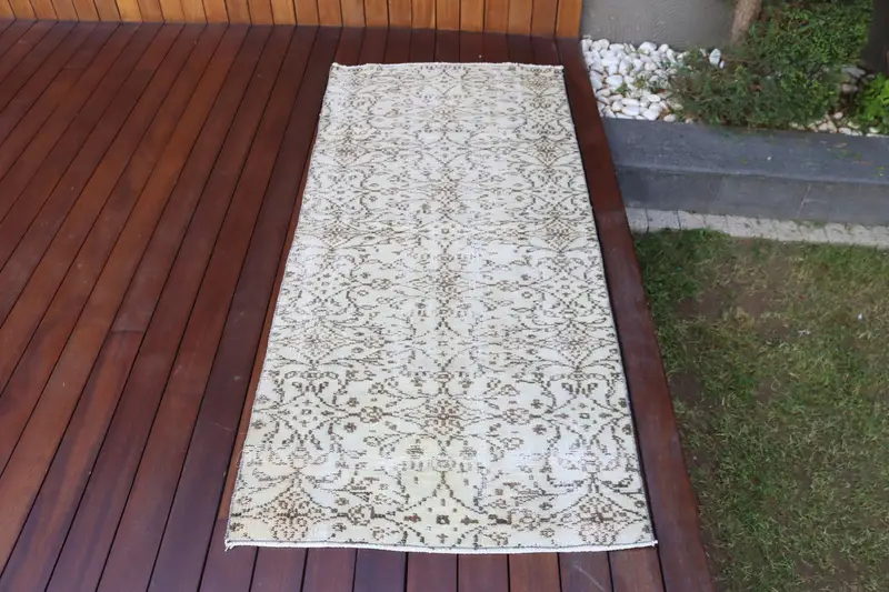 2.7x6.1 ft Türk Halısı, Accent Vintage Halı, Beyaz Düz Halı - 1
