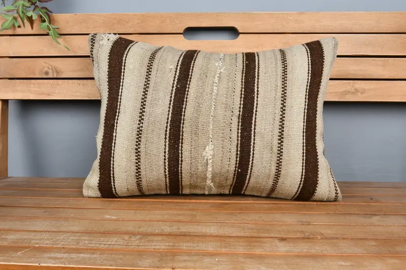 Farmhouse Pillow Cover, Interior Designer Pillow, Vintage Kilim Throw Pillow, Turkish Kilim Pillow, Cushion Case, 16x24 Beige Pillow - 6