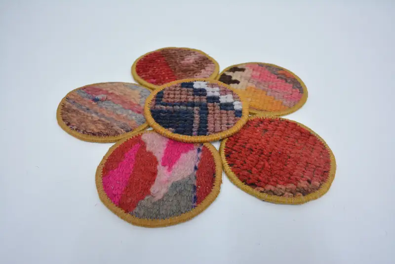 レッドとブロンズのキリムコースター、ノンスリップボヘミアンコースター