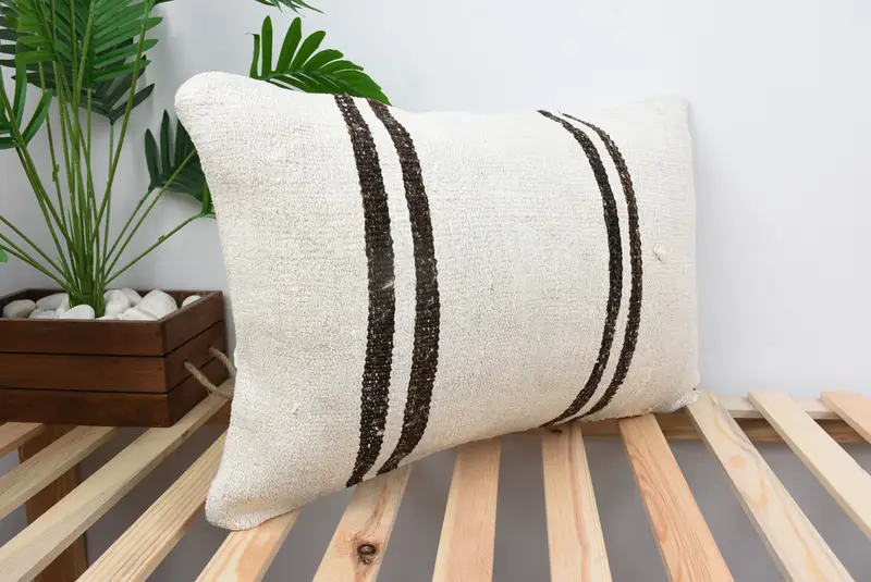 Antique Pillows, 16x24 White Pillow Sham, Garden Cushion, Cushion, Interior Designer Pillow, Pillow for Couch, Wool Kilim Pillow Pillow - 4