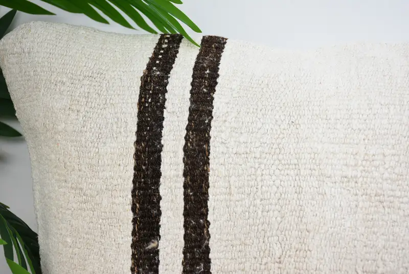 Antique Pillows, 16x24 White Pillow Sham, Garden Cushion, Cushion, Interior Designer Pillow, Pillow for Couch, Wool Kilim Pillow Pillow - 2