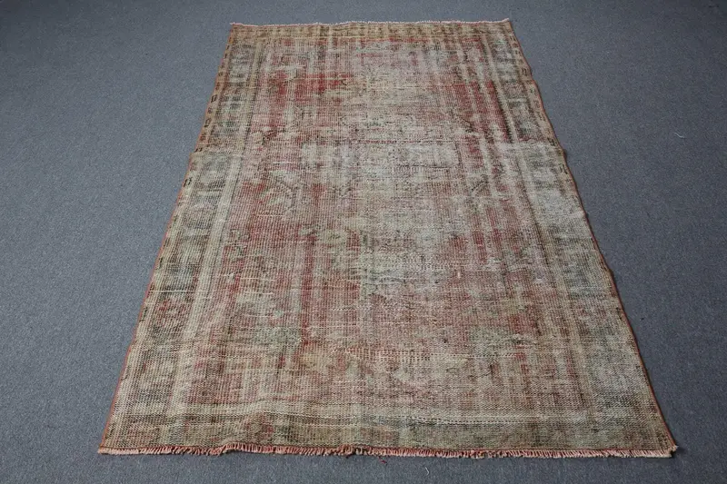 レッドオンブレラグ、4.4x7.3フィートのシックでモダンな装飾