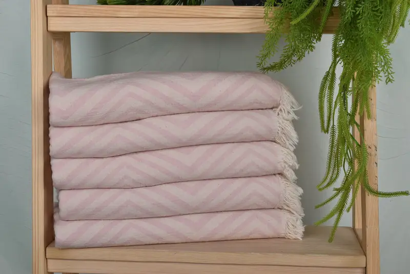 Custom Beach Towels, Bachelor Gifts, Housewarming Gift, Beach Size Towel, Gifts For Him, Wedding For Favor, 70x40 Cotton Zigzag Design Towel - 1