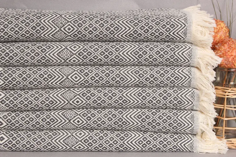 Beach Towel Bulk, Gift For Wedding Day, Lightweight Turkish towel, 70x40 Cotton Diamond Towel, Embroidery Towels, Wedding Gift, Wedding Gifts Towel - 2