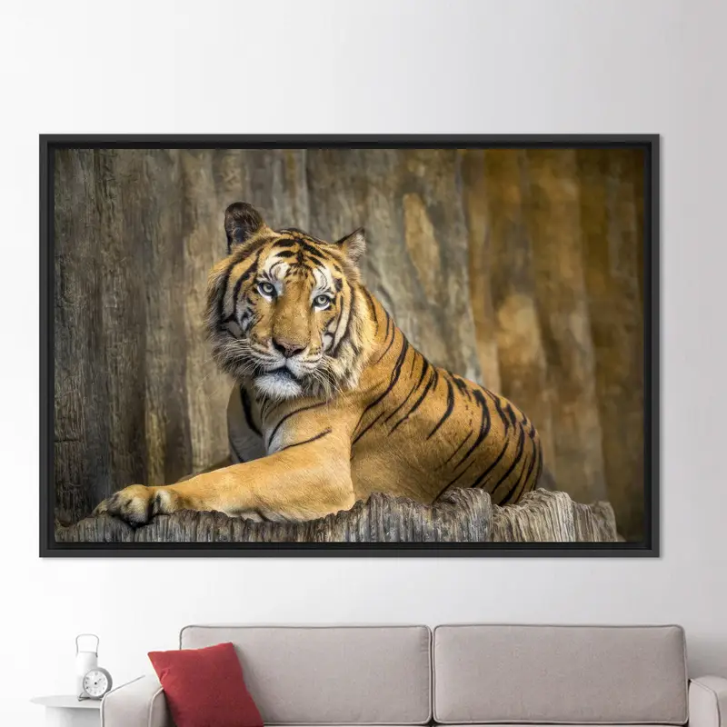 エレガントな大きな猫のキャンバス: 男の洞窟のための野生動物アート