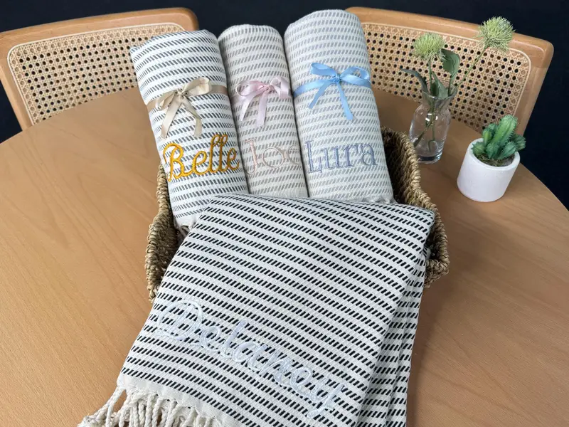 パーソナライズされたトルコ綿タオル、ブライドメイドギフト、ビーチブランケット、独身記念品、ウェディングギフトタオル、ホリデーギフトアイデア