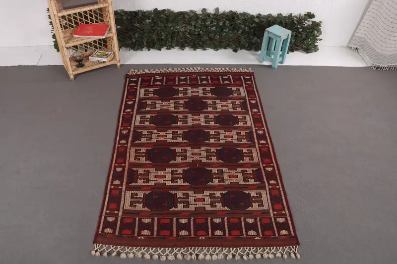 Vintage Turkish Kilim Rug 4.1x6.2 ft (125x189 cm), Brown Oriental Wool Rug - 1