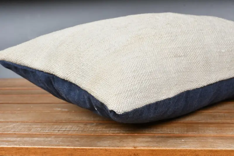 Kilim Pillow, Cushion Case, Natural Pillow Case, 12x20 Beige Pillow, Vintage Pillow, Anatolian Pillow Cover, Pastel Cushion Case, Pillow for Couch - 4
