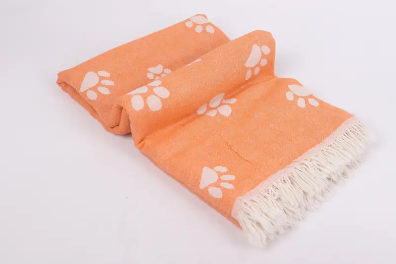 Luxury towel, Bachelorette Party Favors, Bathroom Towel, Sand-resistant towel, Personalized Bridesmaid Beach Towel, 70x36 Cotton Paw Design Towel - 7
