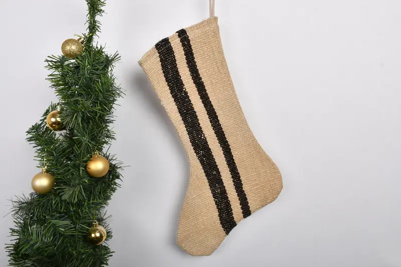 Patrón de adornos navideños festivos, calcetín navideño de 7 pulgadas de ancho