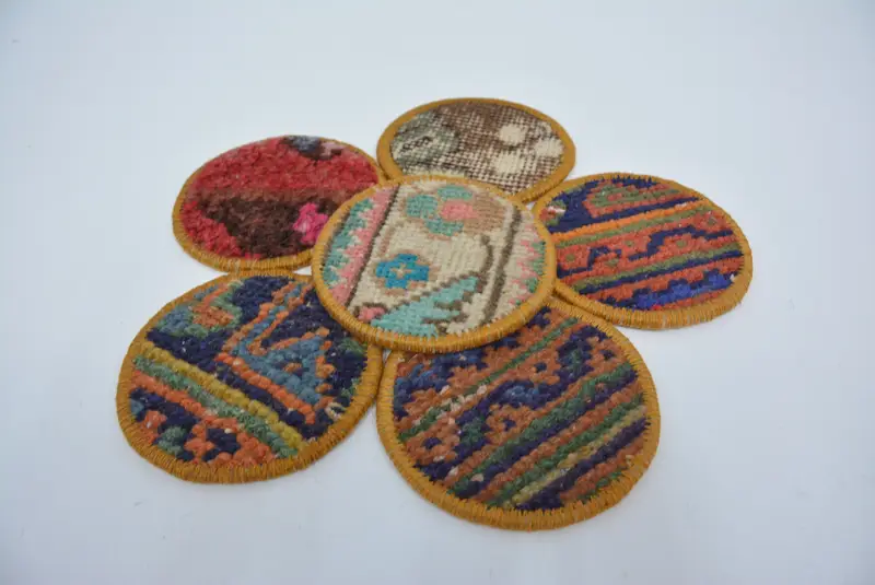 Posavasos redondo bohemio, almohadilla antideslizante roja y marrón