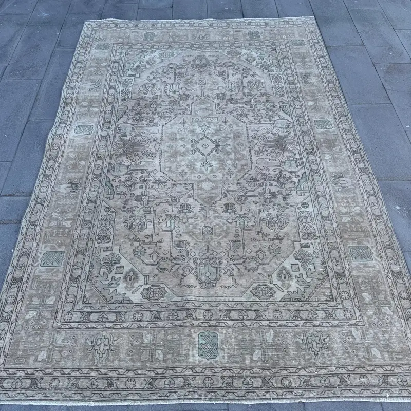 Oushak Rug, 6.3x9.6 ft Vintage Rug, Gray Bordered Rug Wool - 1