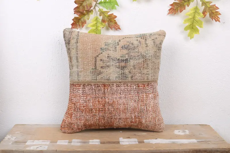 Nakışlı Patchwork Kırlent, Çok Yönlü 16x16 Dekoratif Yastık