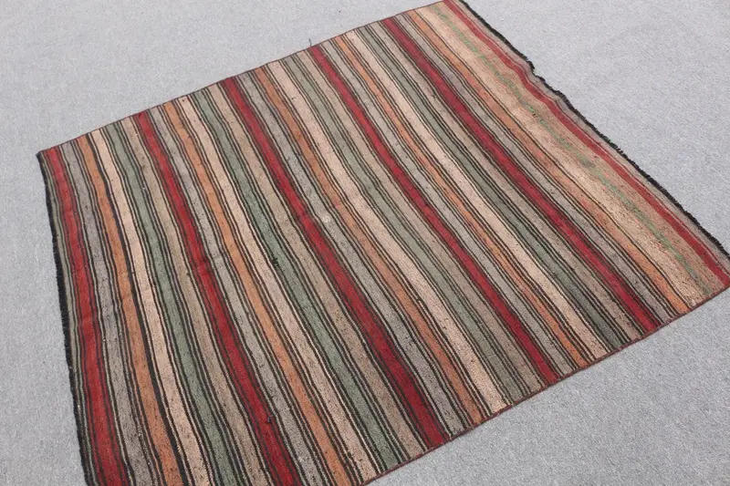 Türk 4.6x5.1 ft Halı, Kilim Vintage Halı, Kırmızı Çiçekli Halı Yün - 1