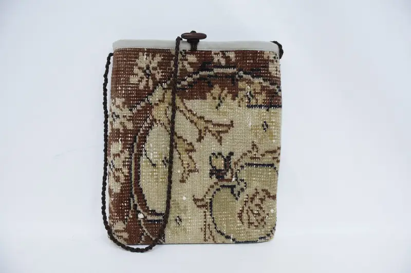 ヴィンテージモチーフのミニマリストウールショルダーバッグ、キリムバッグ
