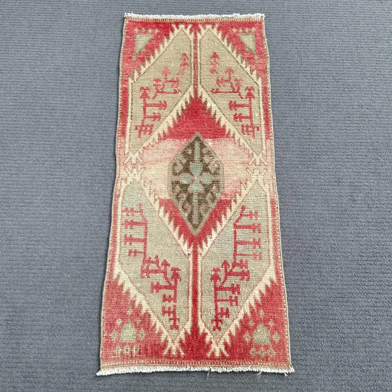 1,2x3,5 ft Yeşil Halı, Kırmızı Desenli Düz Desen