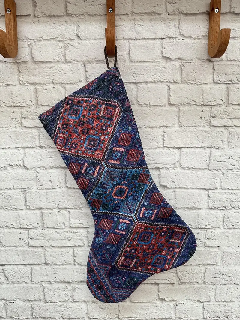 Media azul marino con estampado de alfombra turca moderna