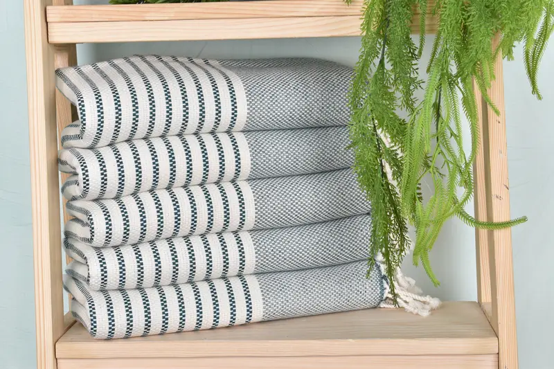 Sand-resistant Turkish towel for the beach, Turkish beach towel, Family Gift, Turkish bath towel, 76x40 Cotton Striped Towel, Quick-dry peshtemal - 1