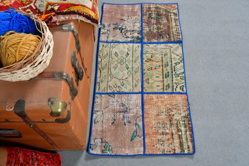 Alfombra turca vintage, alfombra Oushak de 1,6x3,3 pies, alfombra de lana a cuadros marrón - 1