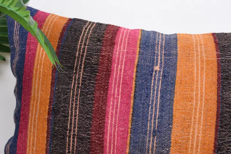 Antique Pillows, Morroccon Kilim Cushion Pillow Cover, Vintage Pillow, 16x24 Red Pillow, Pillow Case, Vintage Kilim Pillow, Armchair Pillow Case - 2