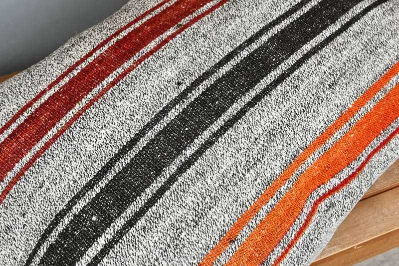 Kilim Pillow Cover, Kilim Cushion Sham, 20x28 White Pillow, Ethnical Kilim Rug Pillow, Pillow Cover, Farmhouse Cushion, Bohemian Cushion Pillow Sham - 3