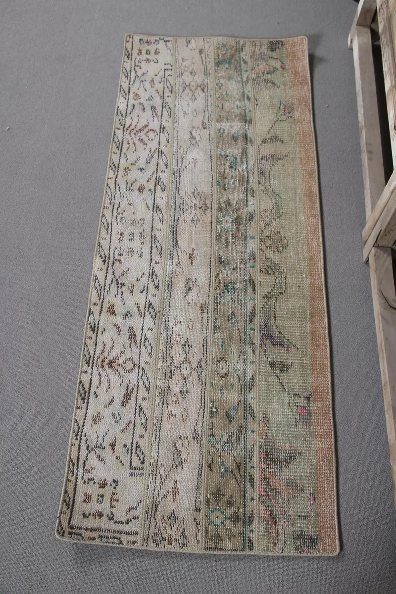 ベージュ & グリーン パッチワーク ラグ 1.9x4.9 フィート シックな装飾