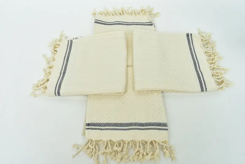 Monogram el havlu, el yapımı hediye, 38x18 pamuklu çizgili havlu, kişiselleştirilmiş el havlu, nedime hediyeleri, gelin için hediye, nedime hediyesi - 6